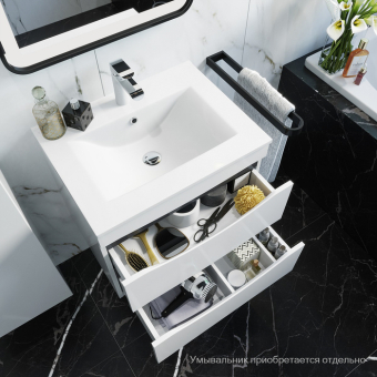 CLO60W0i95_photo_interior_02
