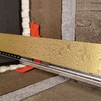 gold_05_wall