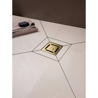 Norma_int_gold2-1000x1000